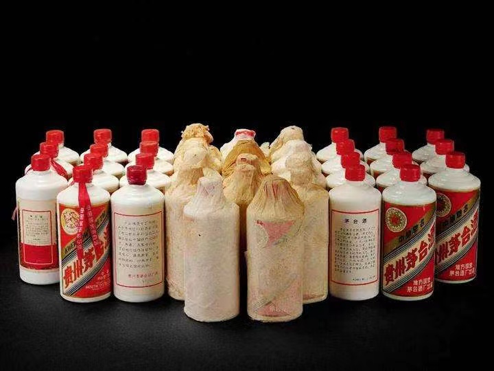 夏河老酒回收上门哪里回收(附近上门回收茅台酒）?